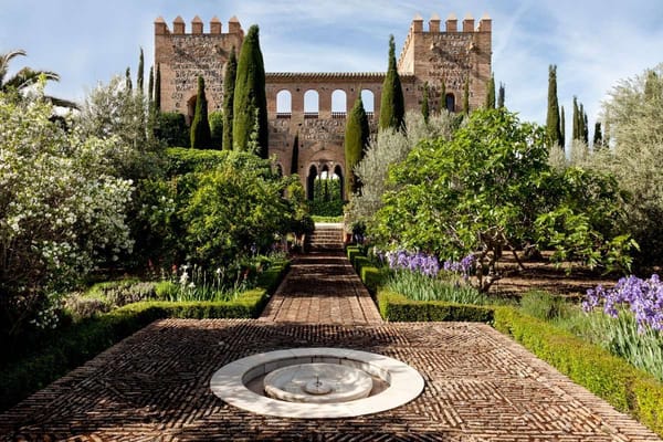 Descubriendo el Palacio de Galiana y sus leyendas más curiosas