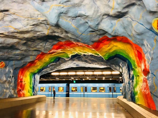 Una ruta por el metro de Estocolmo, el más bonito del mundo