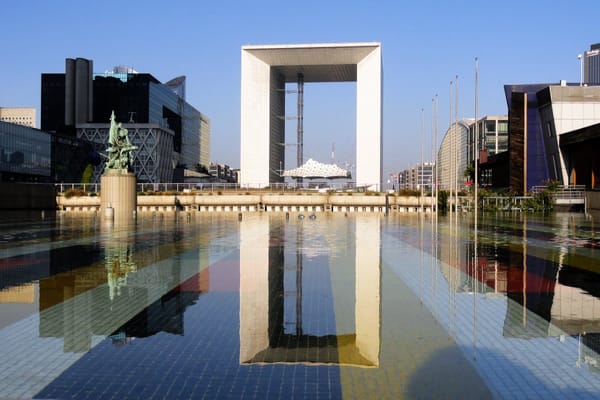 Un paseo por La Défense, la zona más moderna de París