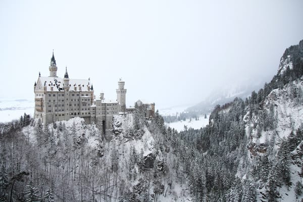 Diez castillos de cuento de hadas para visitar en invierno