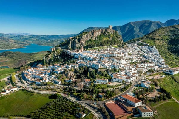 Este pueblo blanco es uno de los mejores secretos de Cádiz