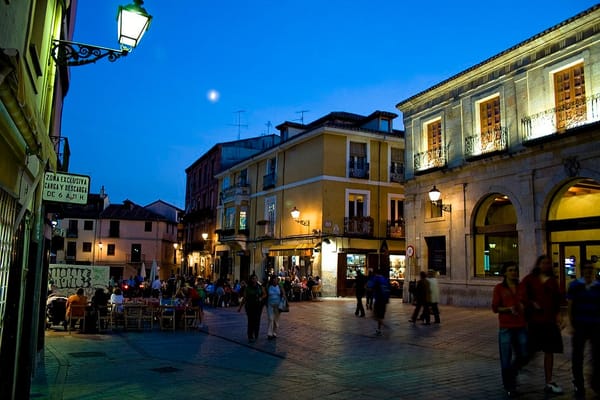 Un paseo por el barrio Húmedo de León